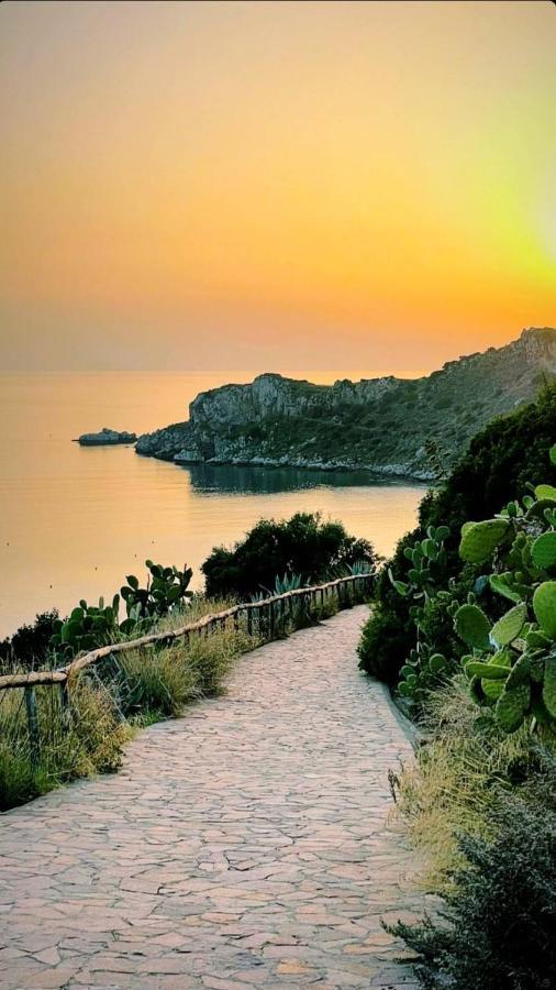 Frontemare Rooms Milazzo Exterior photo